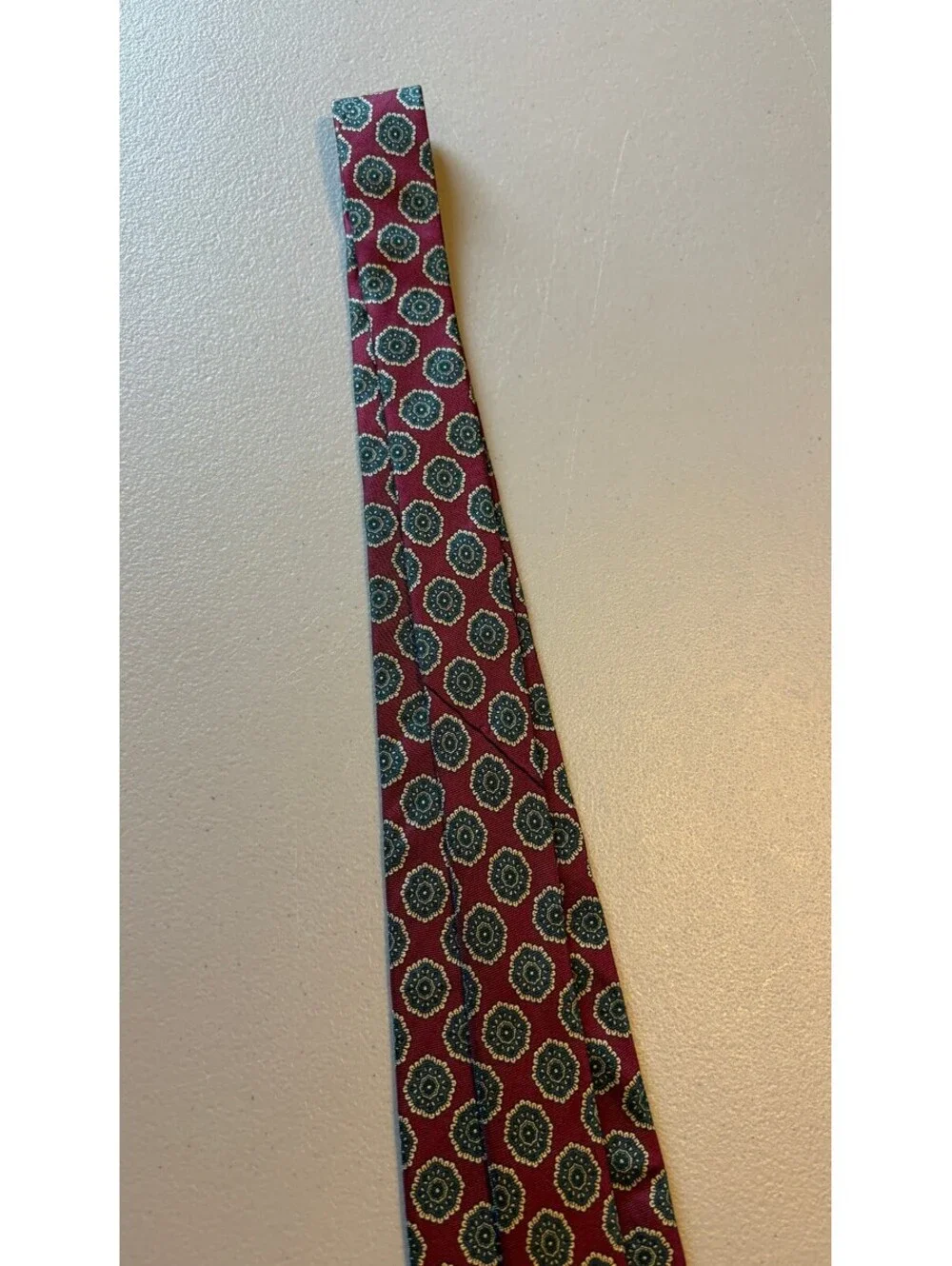 Hastings Bay Burgundy Silk Men's Tie with Circular Pattern